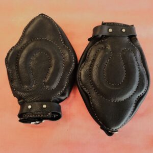 Petplay Horseshoe Mittens